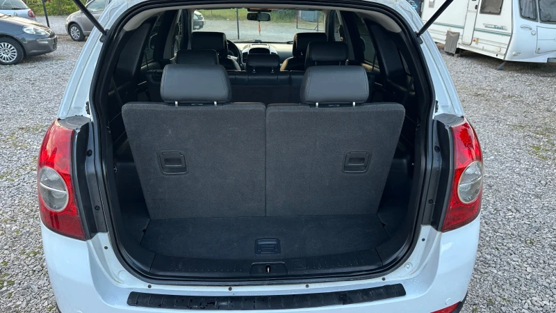 Chevrolet Captiva 2.4i газ 7 места, снимка 13 - Автомобили и джипове - 50404167