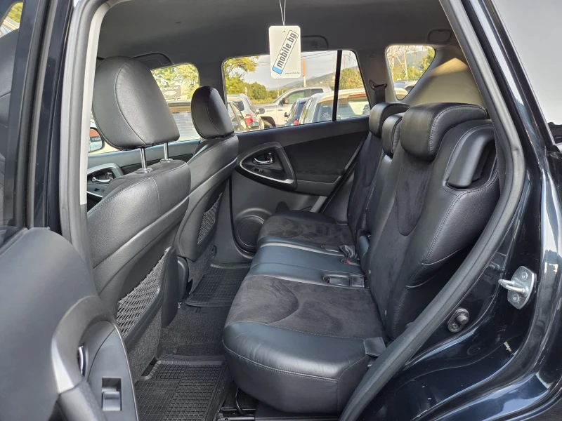 Toyota Rav4 2.2d/150hp| 6 скорости| Нов внос| От 1-ви собствен, снимка 14 - Автомобили и джипове - 51712531