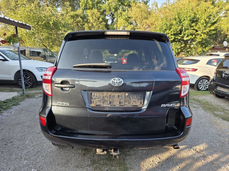 Toyota Rav4 2.2d/150hp| 6 скорости| Нов внос| От 1-ви собствен, снимка 4 - Автомобили и джипове - 51712531
