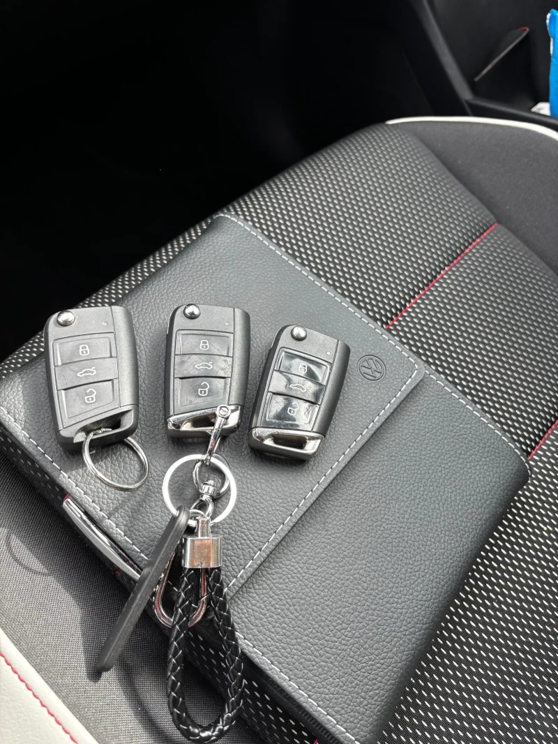 VW T-Roc 1.5 TSI SPORT , снимка 16 - Автомобили и джипове - 52396653