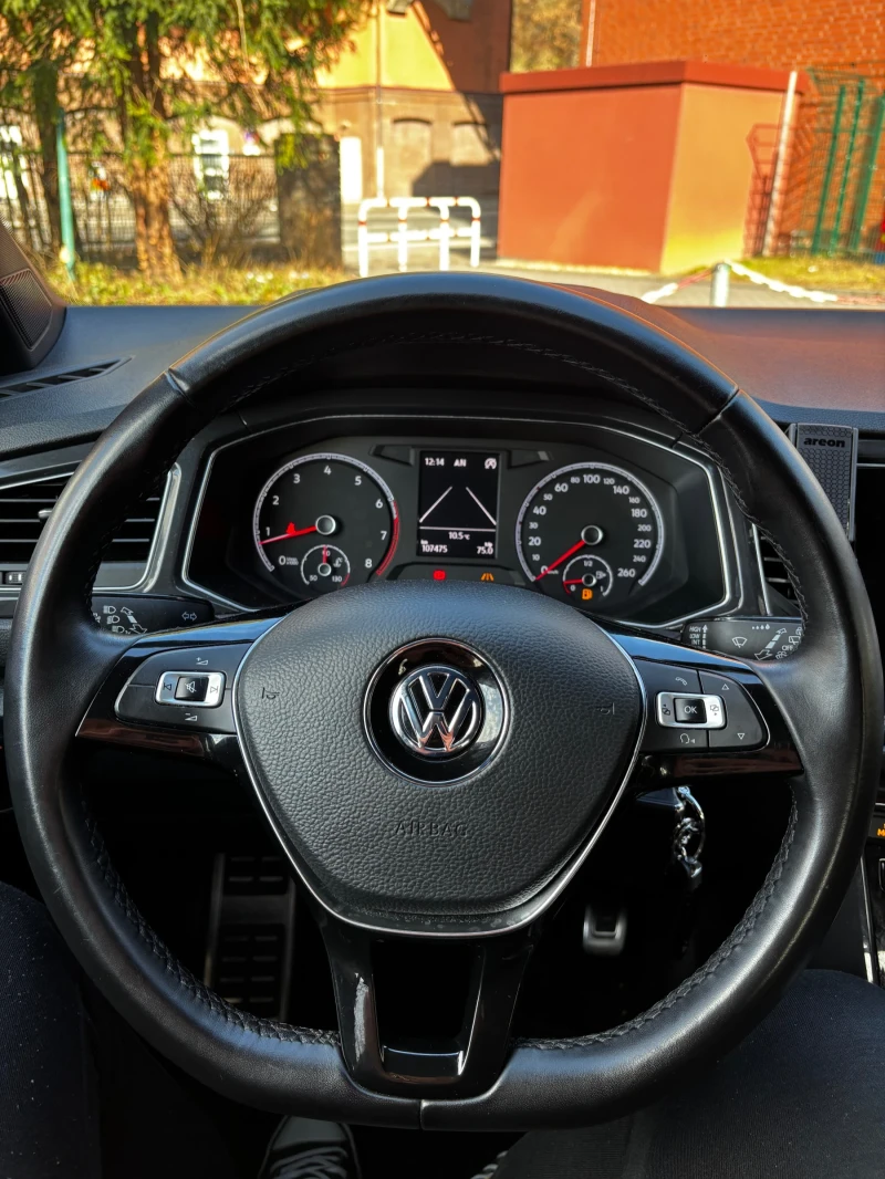 VW T-Roc 1.5 TSI SPORT , снимка 7 - Автомобили и джипове - 52396653