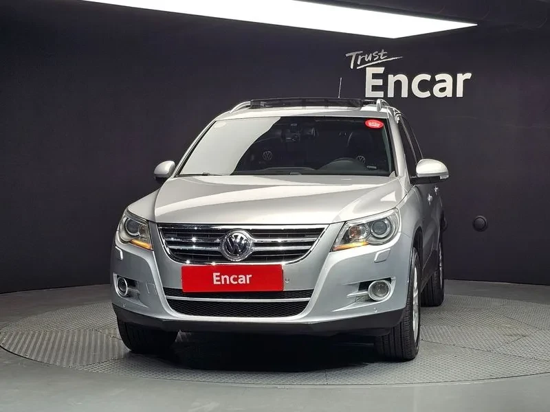 VW Tiguan 2.0 Tdi 5N, снимка 3 - Автомобили и джипове - 55914202