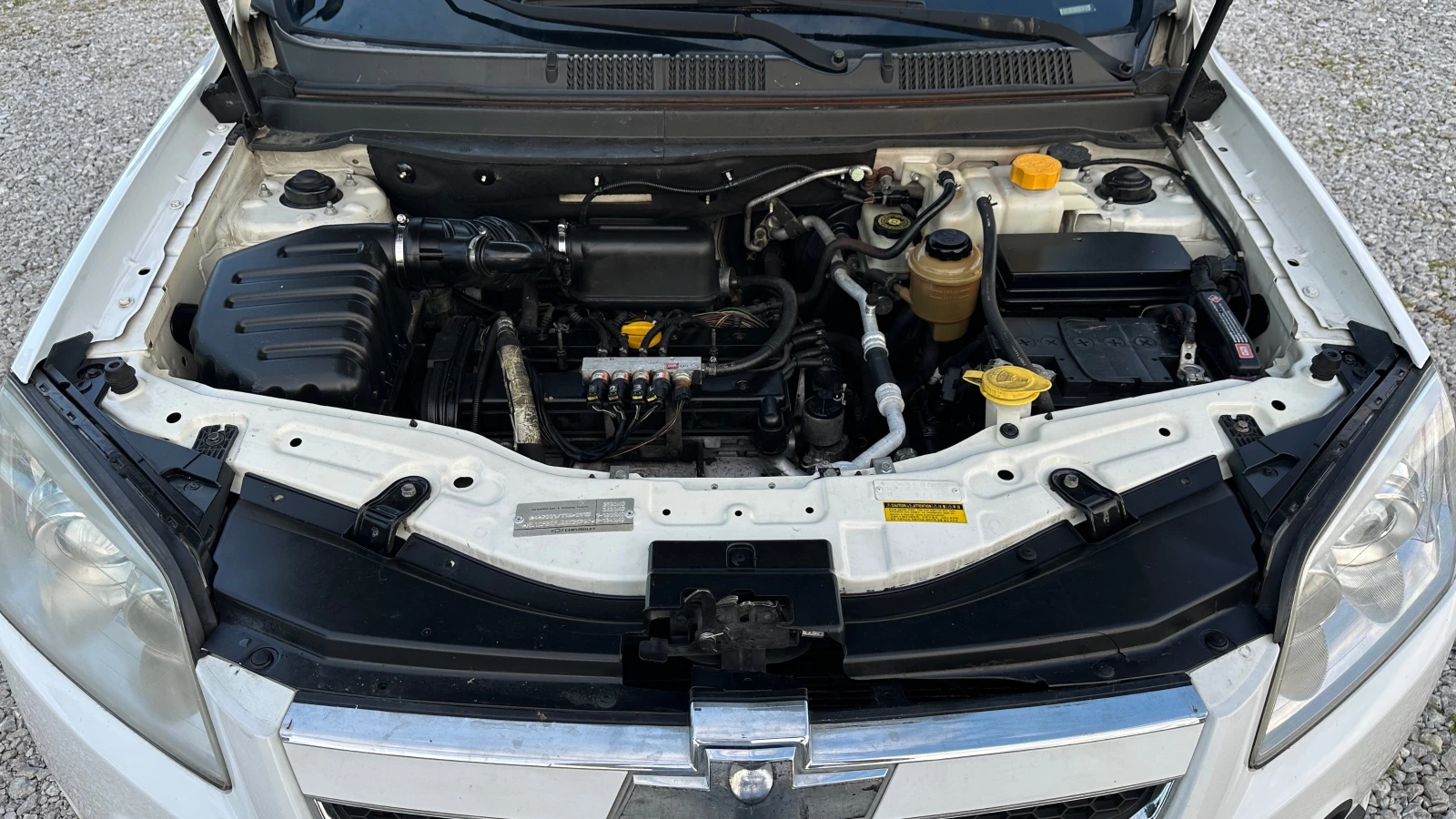Chevrolet Captiva 2.4i газ 7 места | Mobile.bg — изображение 14