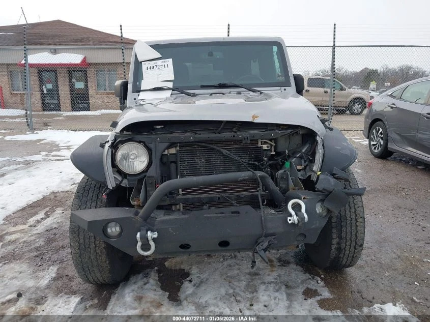 Jeep Avenger 3.6L V-6 DOHC, VVT, 285HP 4X4 Drive | Mobile.bg � ����������� 4