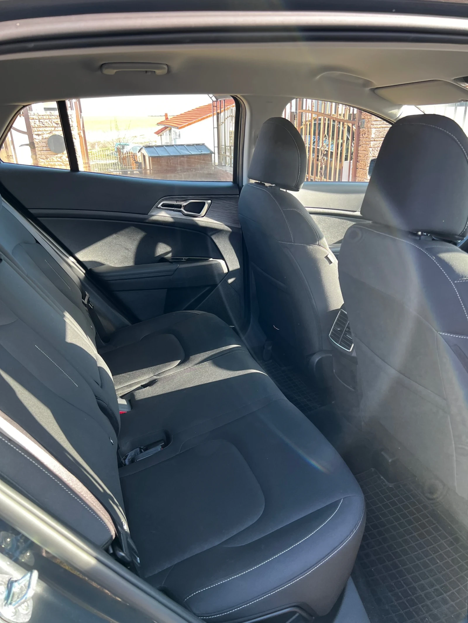 Kia Sportage Kia Sportage 1.6 T-GDI бензин, снимка 8 - Автомобили и джипове - 53965840