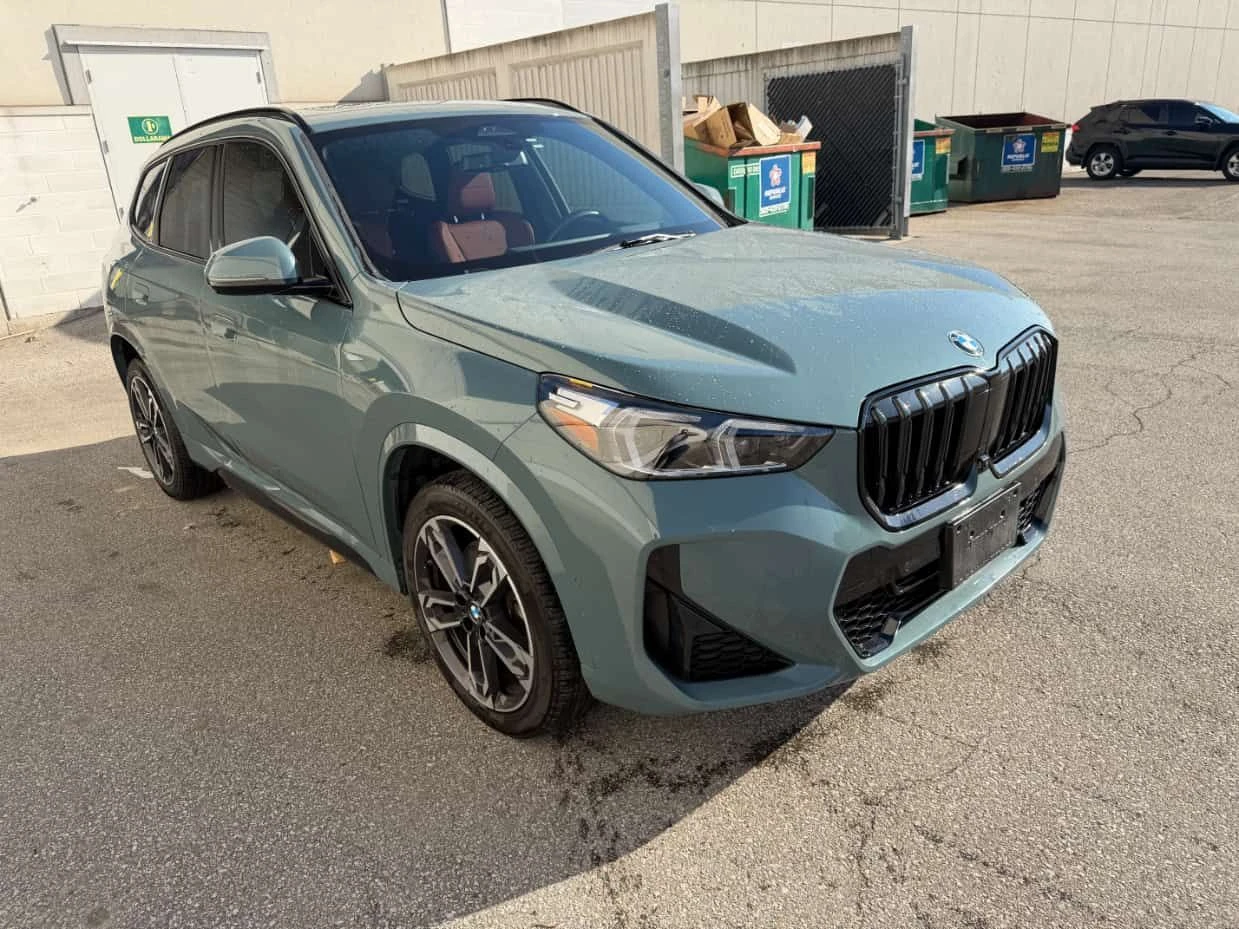 BMW X1 xDrive28i/HARMAN KARDON/ПАНОРАМА/360 CAM, снимка 2 - Автомобили и джипове - 54161255