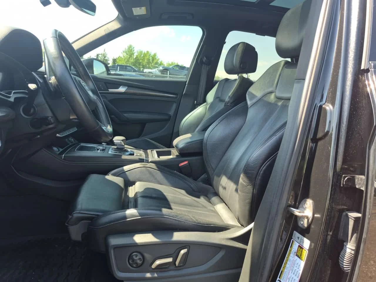 Audi SQ5 TECHNIK /360/DIS/B&O/ОБДУХВАНЕ, снимка 5 - Автомобили и джипове - 54713925