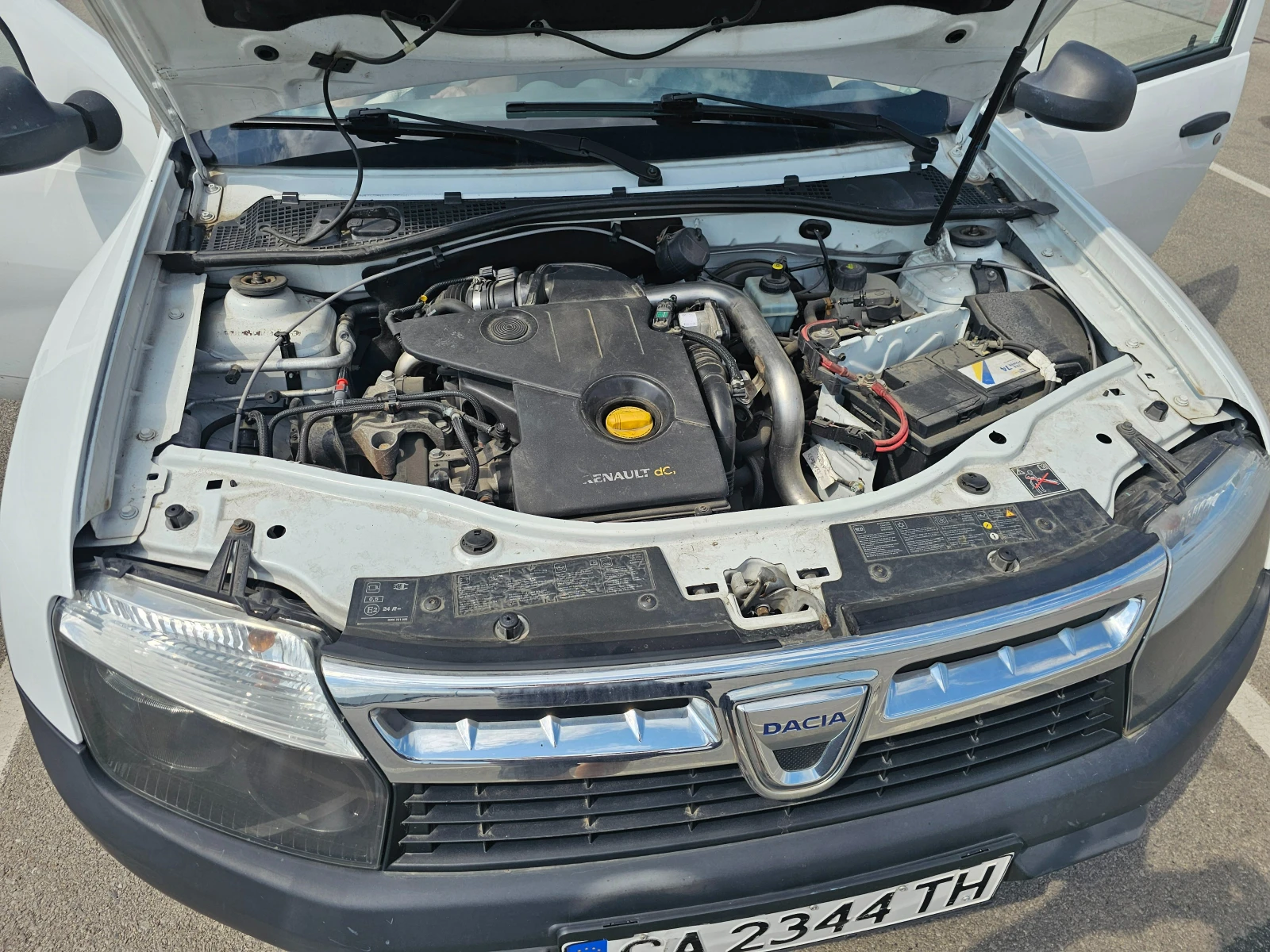 Dacia Duster 1.5 dCi 4x4, снимка 12 - Автомобили и джипове - 54808020