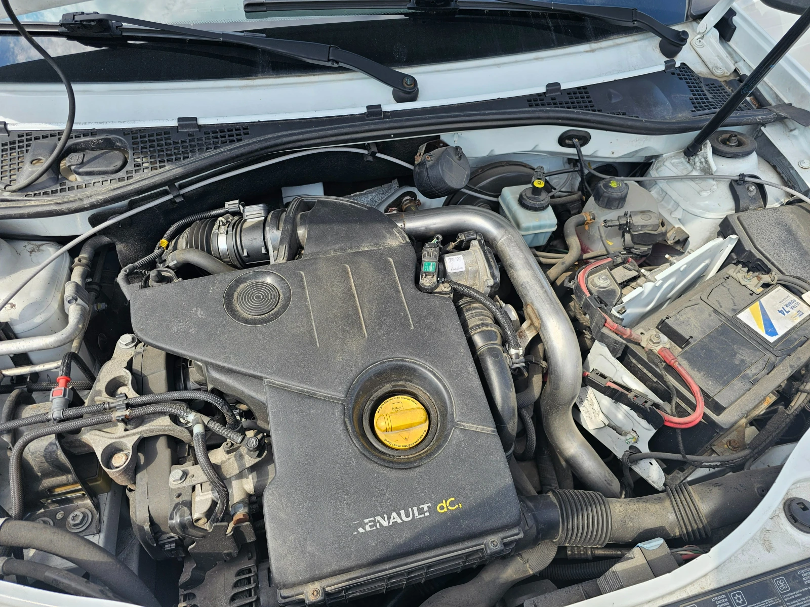 Dacia Duster 1.5 dCi 4x4, снимка 13 - Автомобили и джипове - 54808020