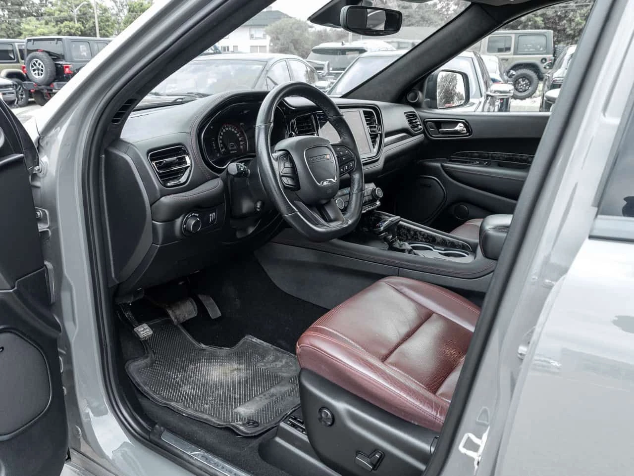 Dodge Durango RT PLUS | TOW 'N GO | ДИСТРОНИК, снимка 7 - Автомобили и джипове - 54915795