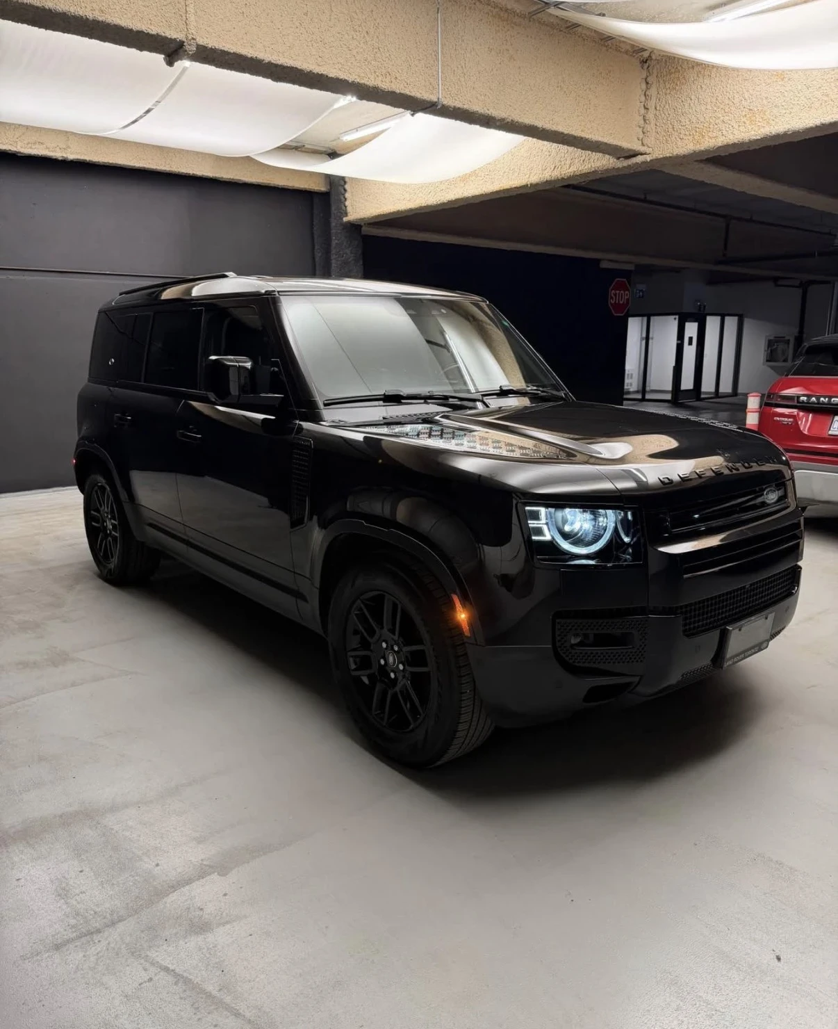 Land Rover Defender 110 * P300 * 360 КАМЕРА * CARFAX * , снимка 3 - Автомобили и джипове - 54978050