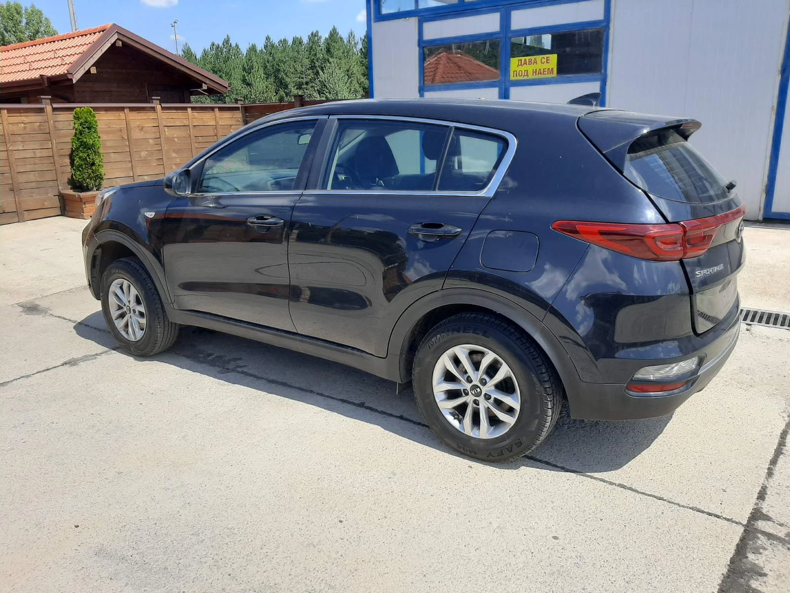 Kia Sportage 1.6d, снимка 3 - Автомобили и джипове - 55384665