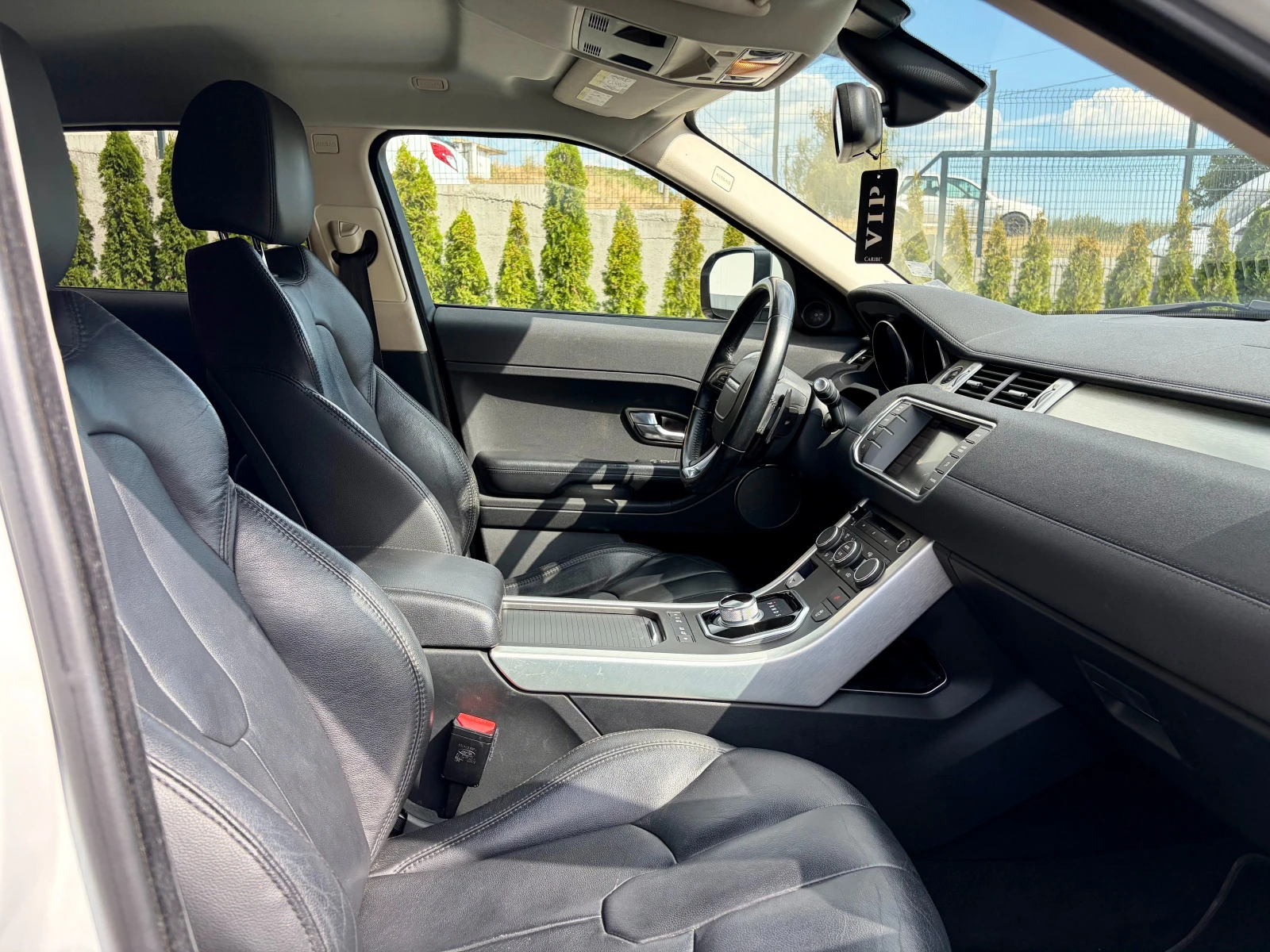 Land Rover Range Rover Evoque 2.2 ПЕЖО МОТОР, снимка 8 - Автомобили и джипове - 55727279