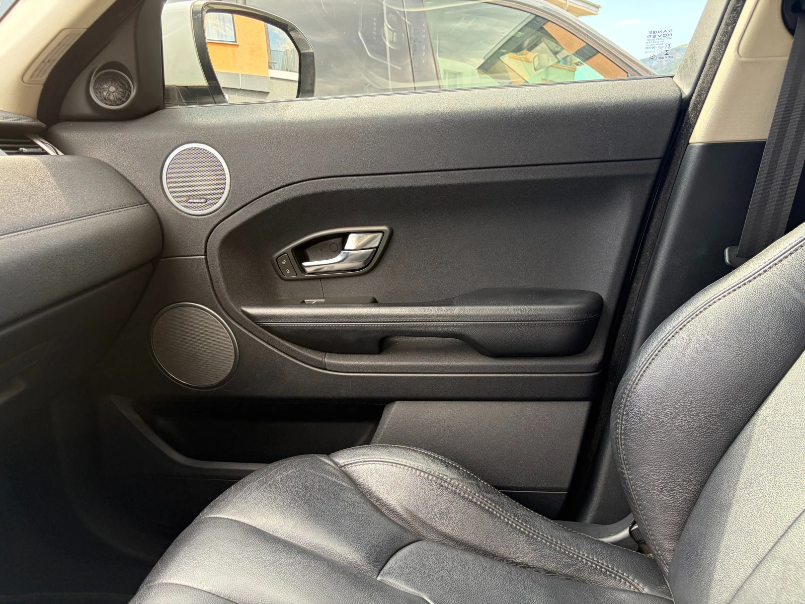 Land Rover Range Rover Evoque 2.2 ПЕЖО МОТОР, снимка 13 - Автомобили и джипове - 55727279