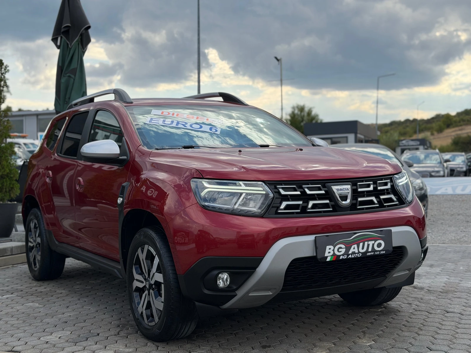 Dacia Duster * ИТАЛИЯ* 1.5-116* NAVI* CAMERA* EURO 6 D* , снимка 3 - Автомобили и джипове - 56092105