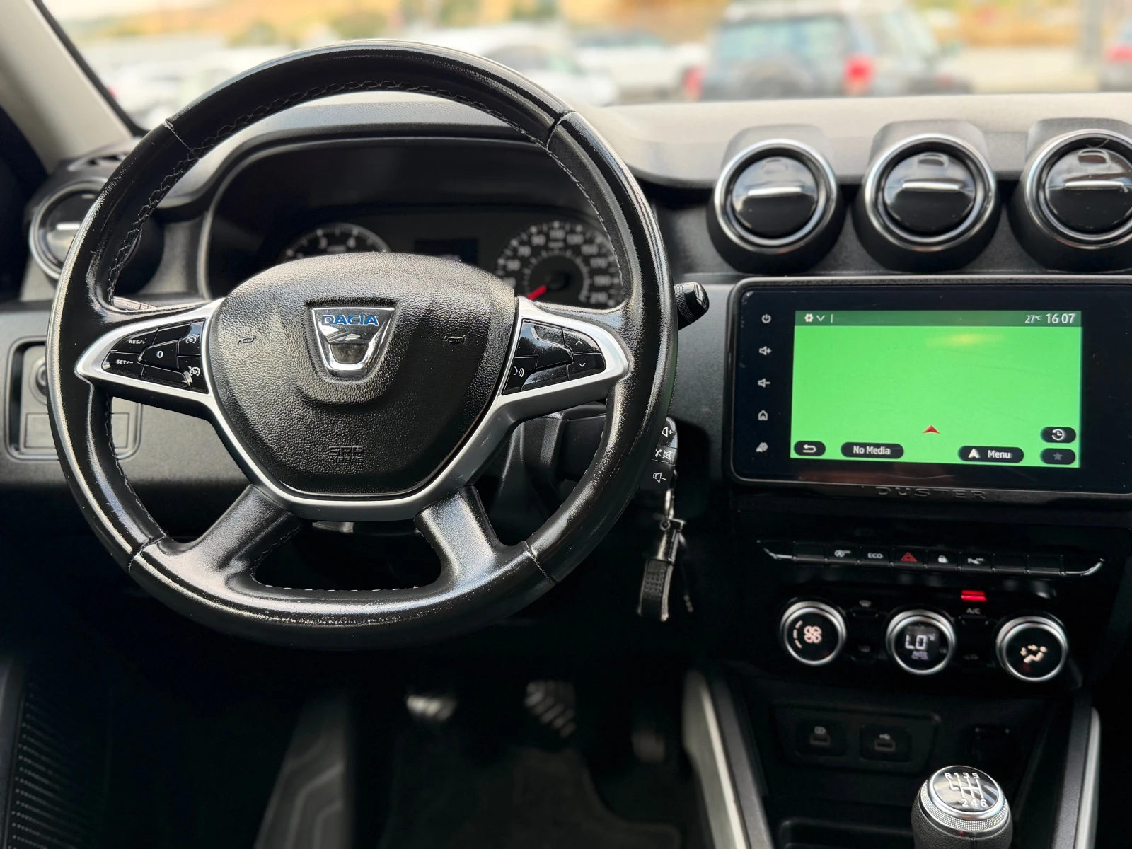Dacia Duster * ИТАЛИЯ* 1.5-116* NAVI* CAMERA* EURO 6 D* , снимка 12 - Автомобили и джипове - 56092105