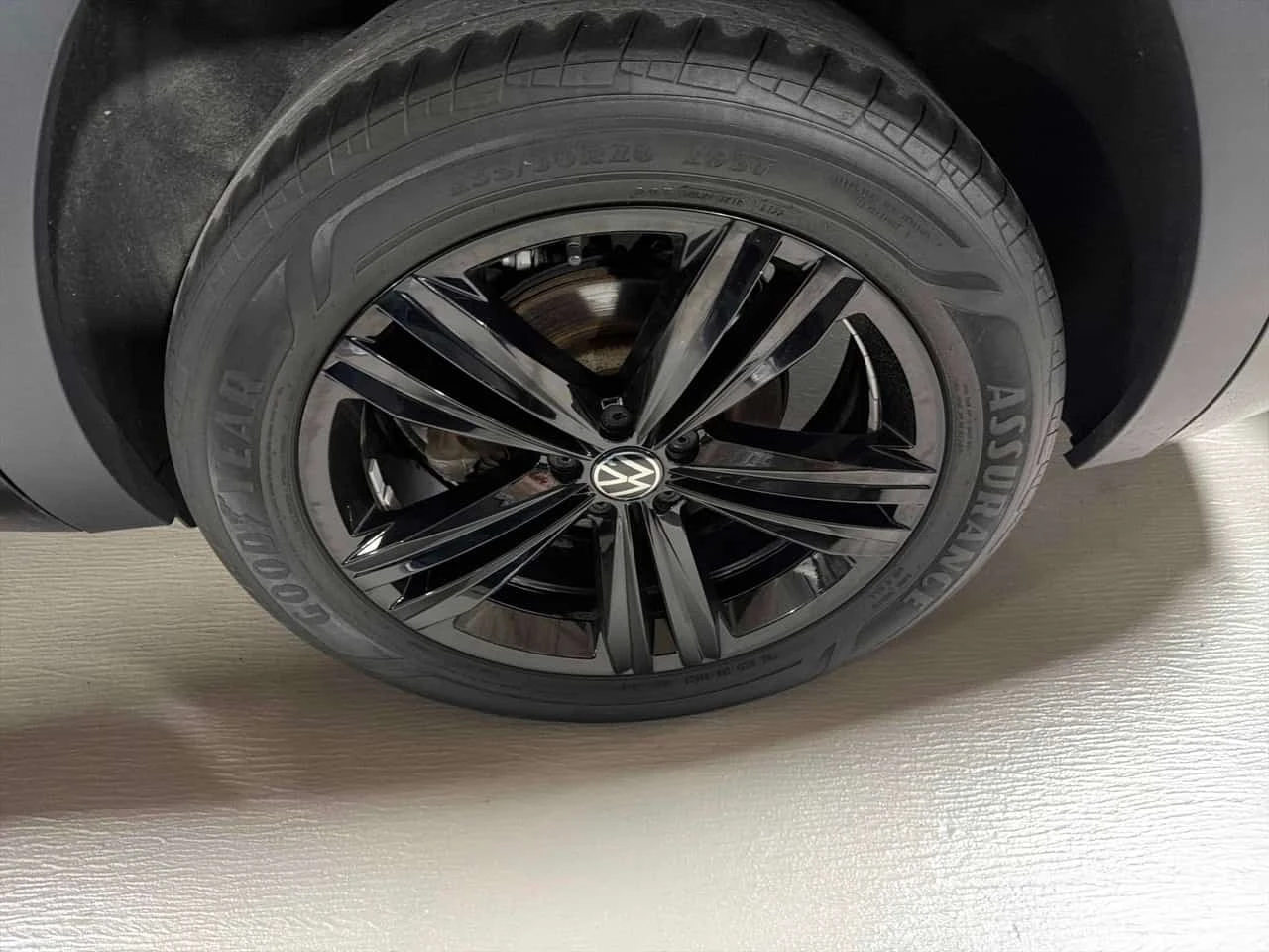 VW Atlas * R-LINE* ADAPTIVE CRUISE* 2 КЛЮЧА * , снимка 7 - Автомобили и джипове - 56214112