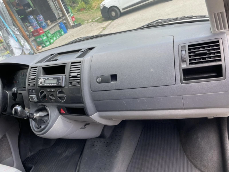 VW T5, снимка 3 - Бусове и автобуси - 49033380