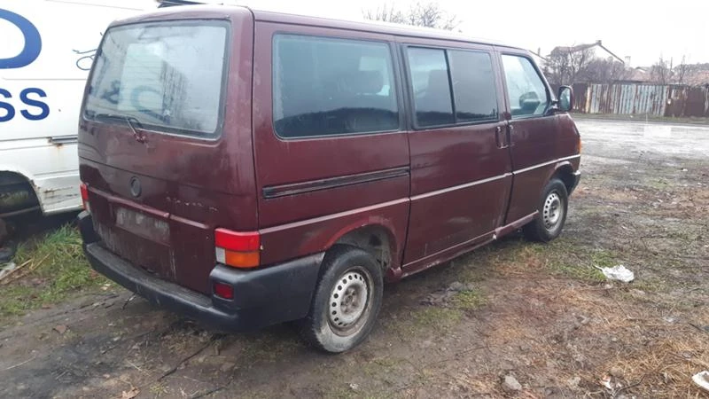 VW Transporter 2.4d/на части, снимка 3 - Бусове и автобуси - 31043158