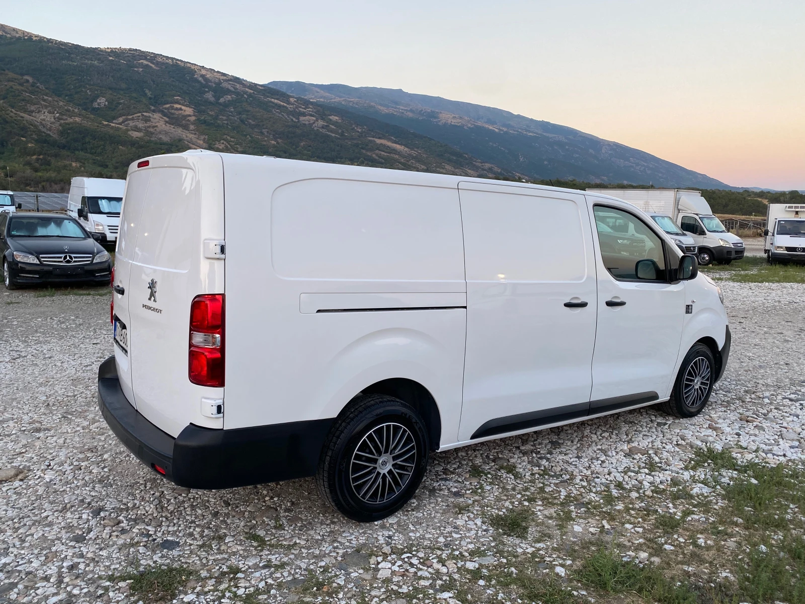 Peugeot Expert -2.0HDI-122k.c./-2020�./MAXI | Mobile.bg � ����������� 5