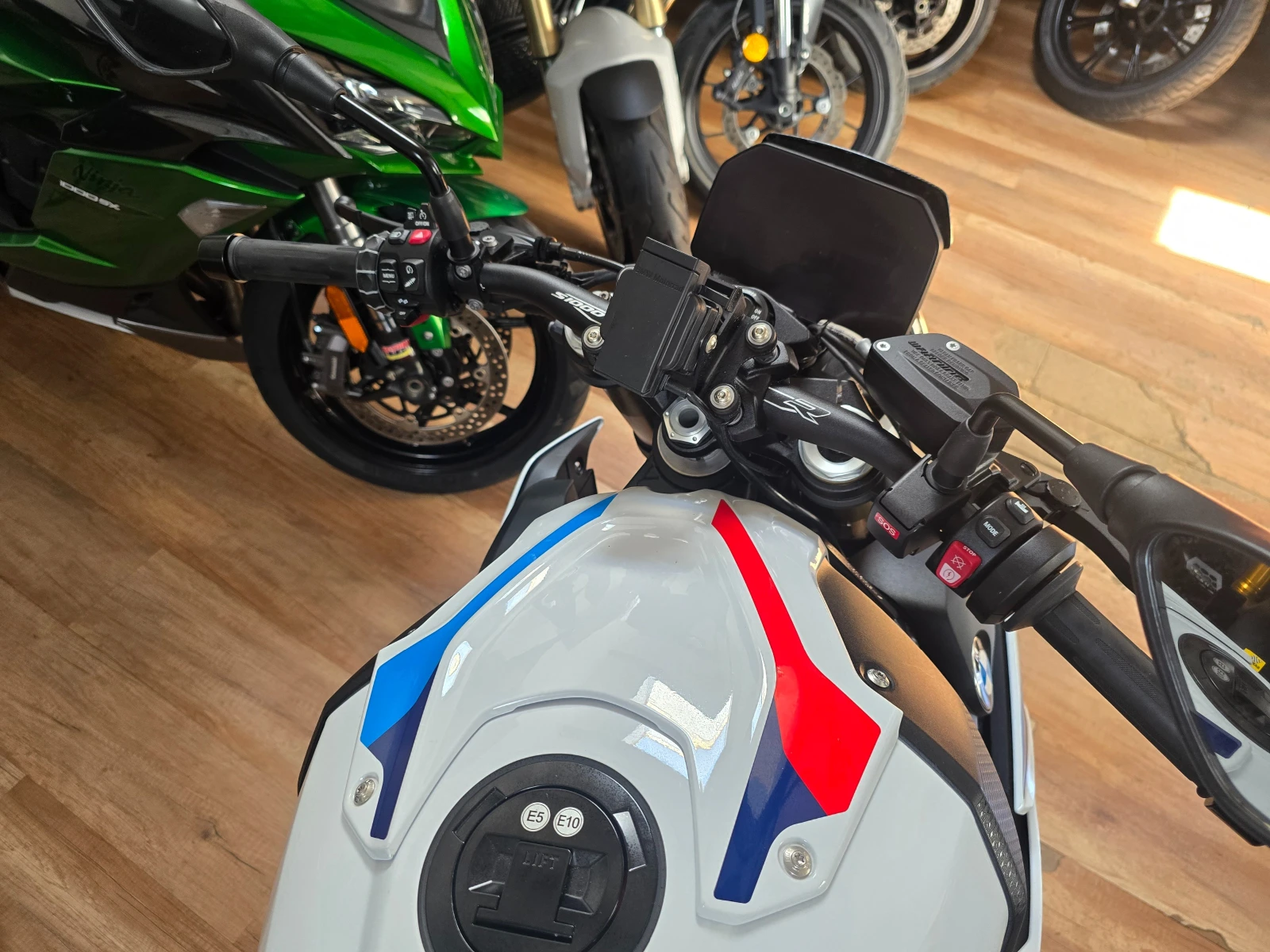 BMW S 1000R  "M" Carbon Wheels - изображение 10