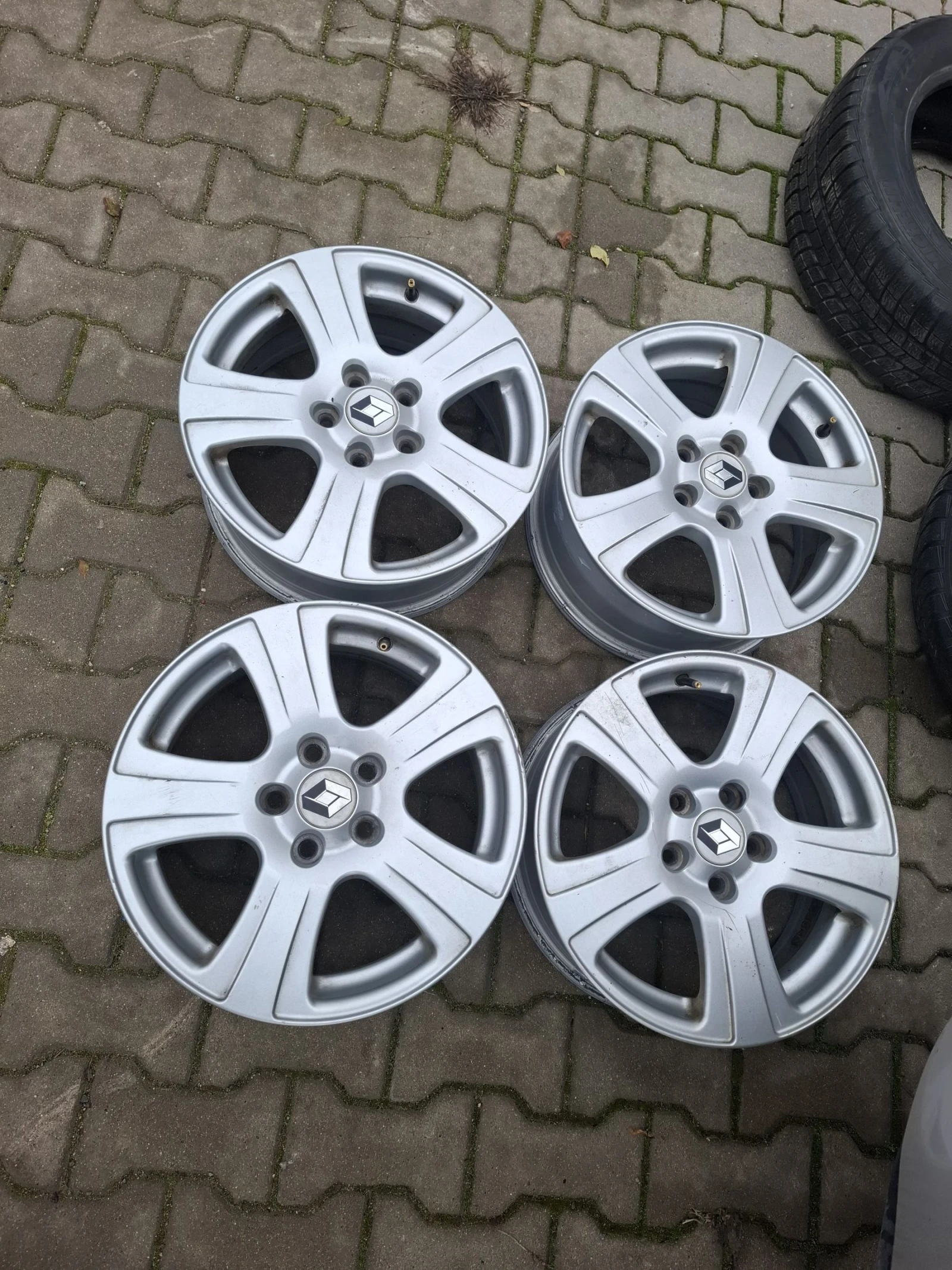 ������ �� Renault | Mobile.bg � ����������� 1