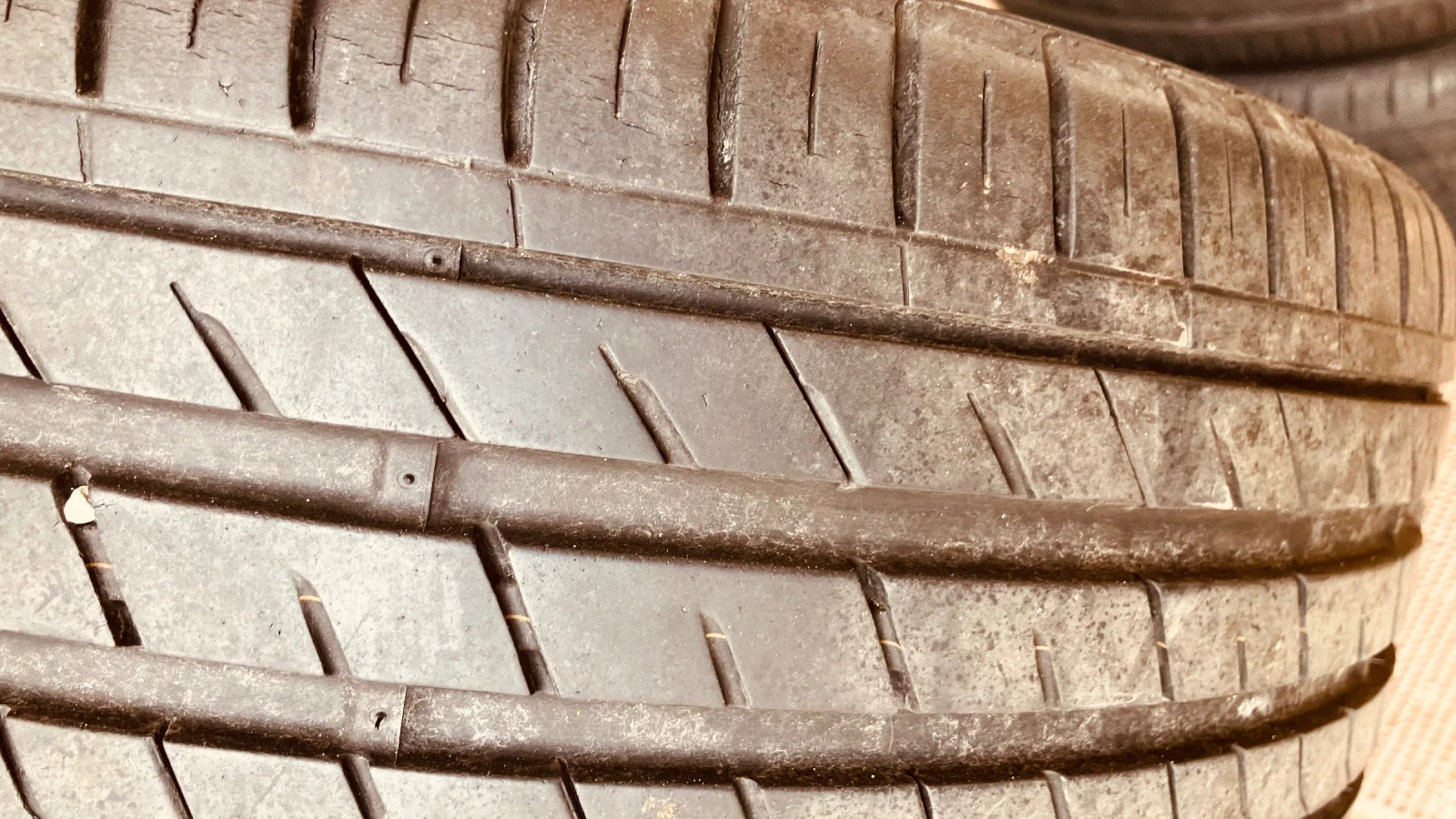 Гуми с джанти Bridgestone 215/55R18, снимка 4 - Гуми и джанти - 53996106