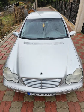 Mercedes-Benz C 180, снимка 10