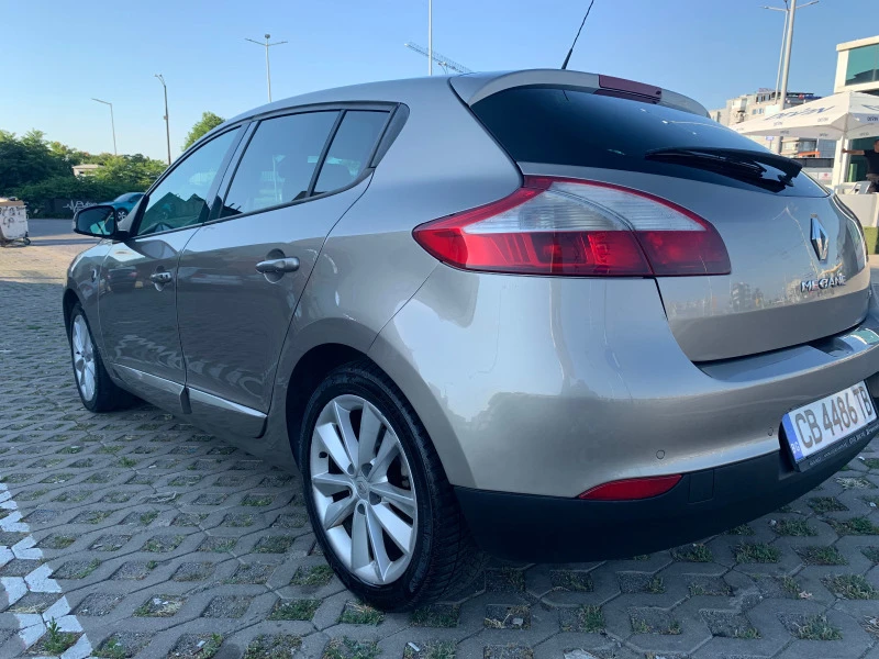 Renault Megane TCe 1.4 131hp, снимка 9 - Автомобили и джипове - 47910651