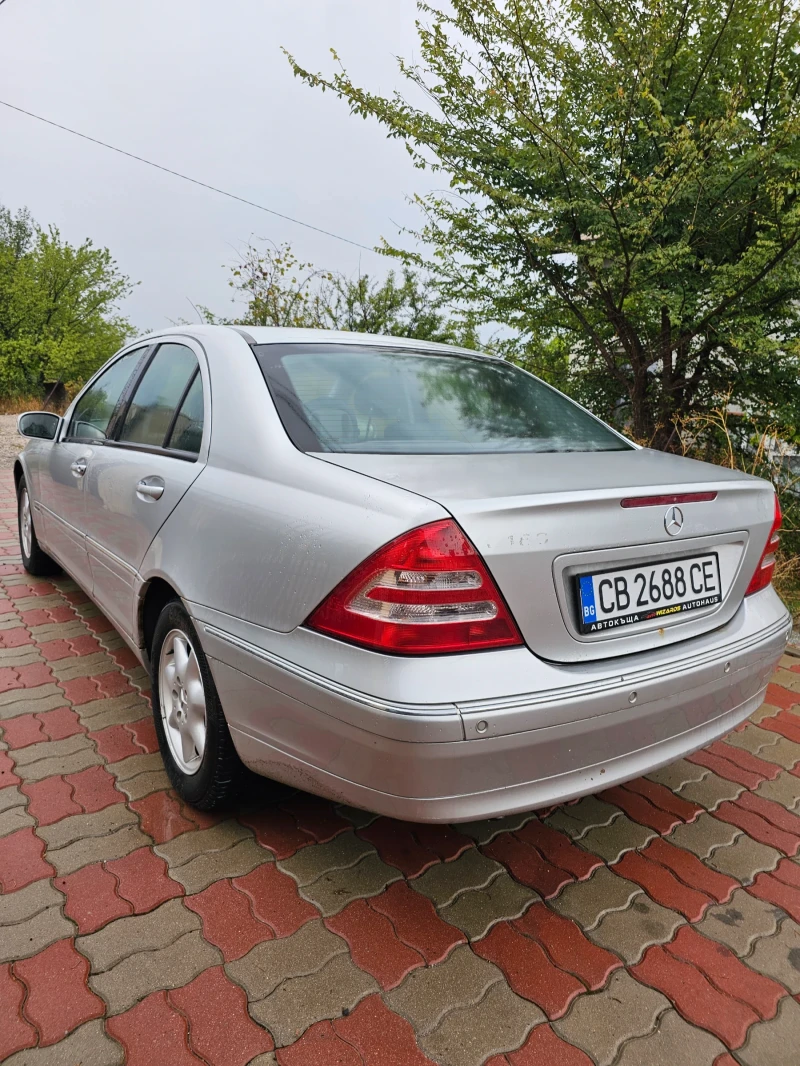 Mercedes-Benz C 180, снимка 2 - Автомобили и джипове - 47301538