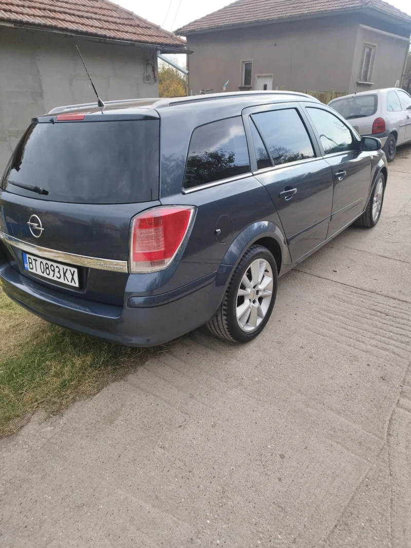 Opel Astra 1, 6 105, снимка 6 - Автомобили и джипове - 48100662