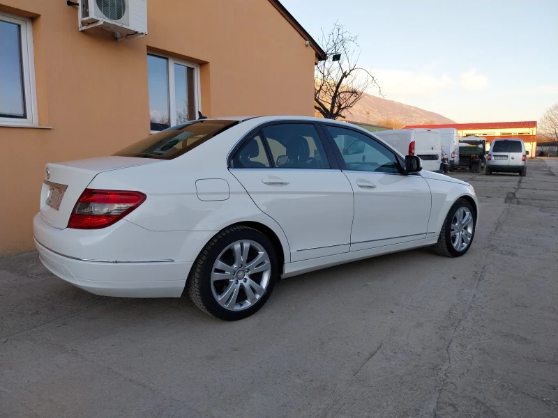 Mercedes-Benz C 220 OM-646/KOJA/NAVI/AVANTGARDE/ОТЛИЧНА , снимка 5 - Автомобили и джипове - 48544798