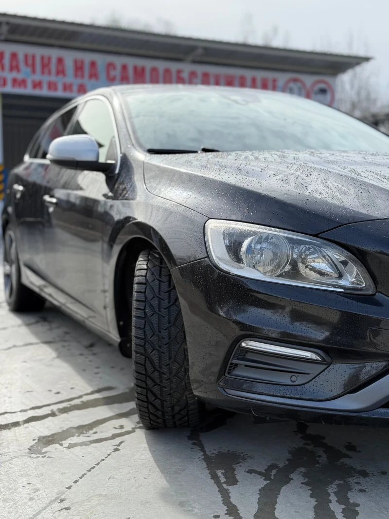 Volvo V60, снимка 3 - Автомобили и джипове - 49471541