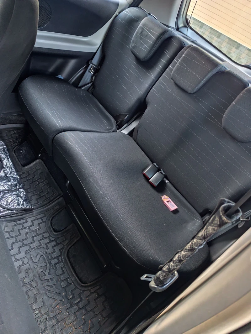 Toyota Yaris 1.4d4d, снимка 7 - Автомобили и джипове - 52517431