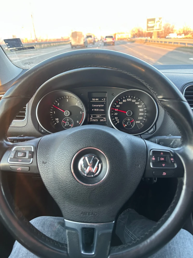 VW Golf, снимка 11 - Автомобили и джипове - 53167844