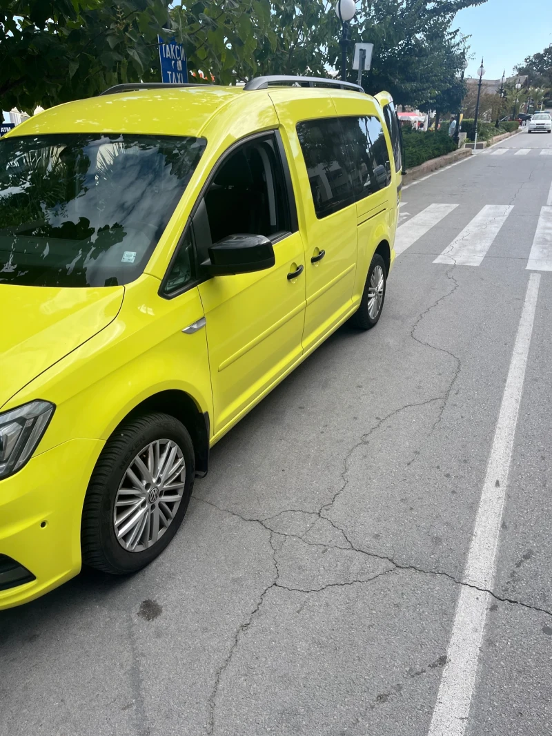VW Caddy MAXI, снимка 4 - Автомобили и джипове - 53190583