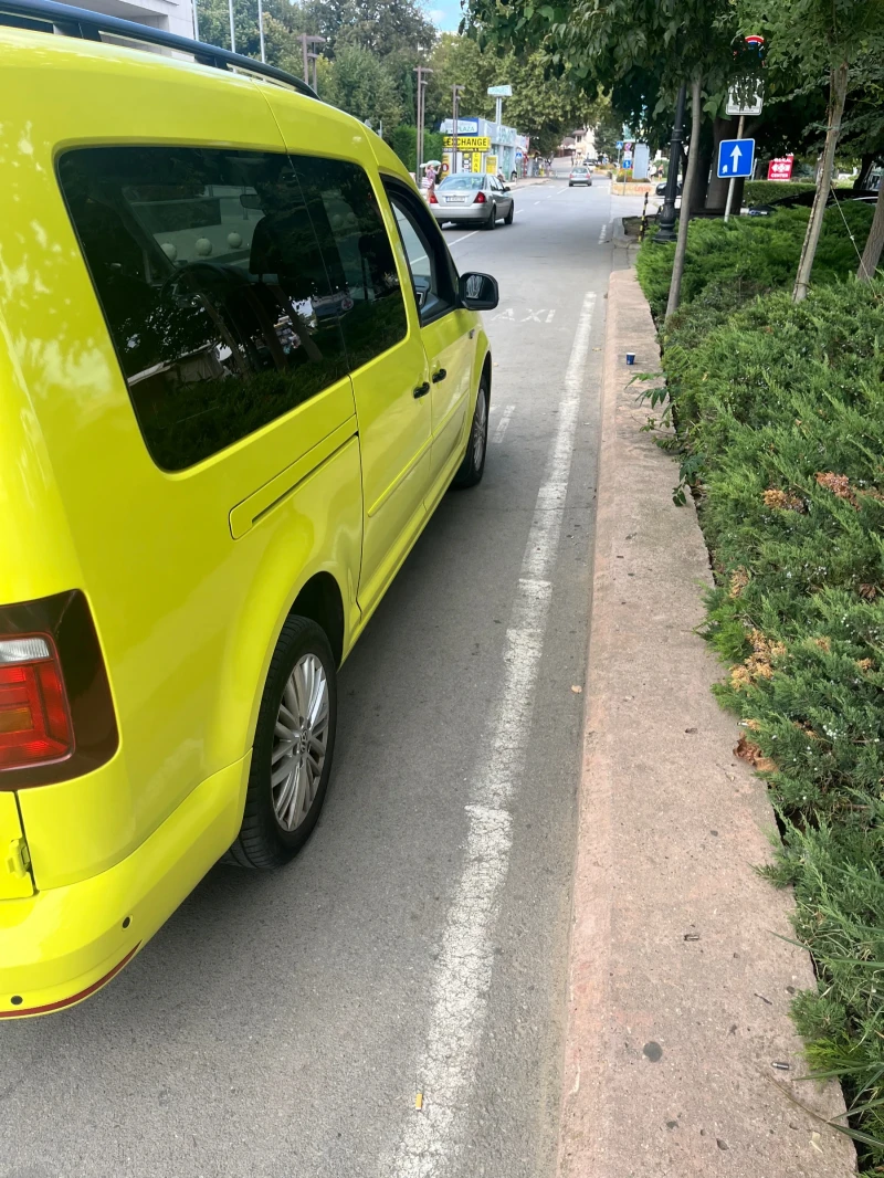 VW Caddy MAXI, снимка 3 - Автомобили и джипове - 53190583