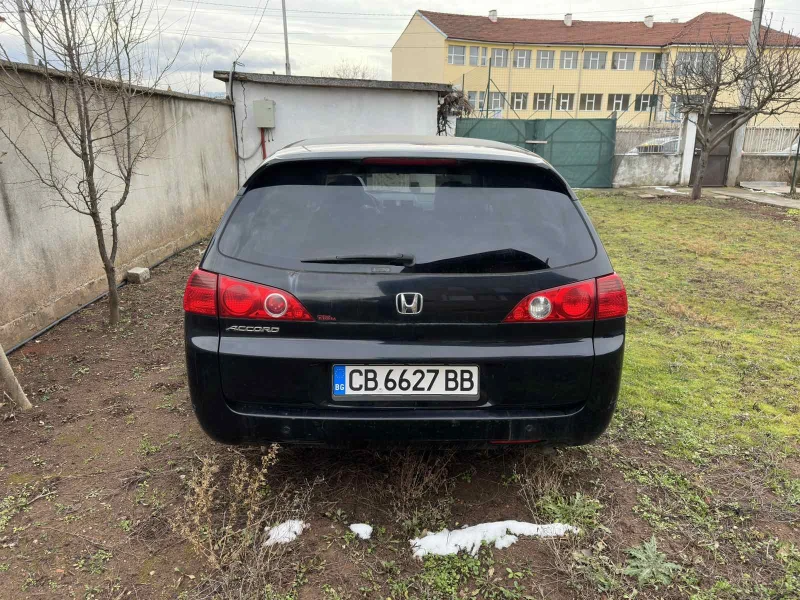 Honda Accord, снимка 5 - Автомобили и джипове - 53250591