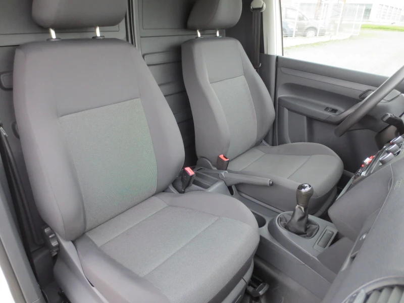VW Caddy 1.6 TDI* MAXI* , снимка 13 - Автомобили и джипове - 53561902