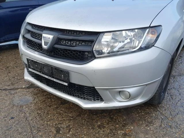 Dacia Sandero 1.2 i 75 ph, снимка 6 - Автомобили и джипове - 49386925