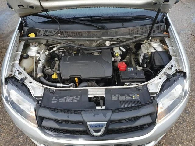 Dacia Sandero 1.2 i 75 ph, снимка 5 - Автомобили и джипове - 49386925