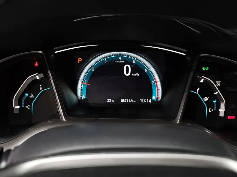 Honda Civic 2.0 10Th Generation, снимка 8 - Автомобили и джипове - 56066810