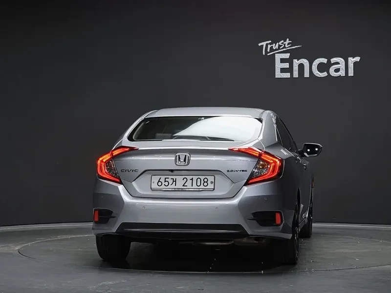 Honda Civic 2.0 10Th Generation, снимка 4 - Автомобили и джипове - 56066810