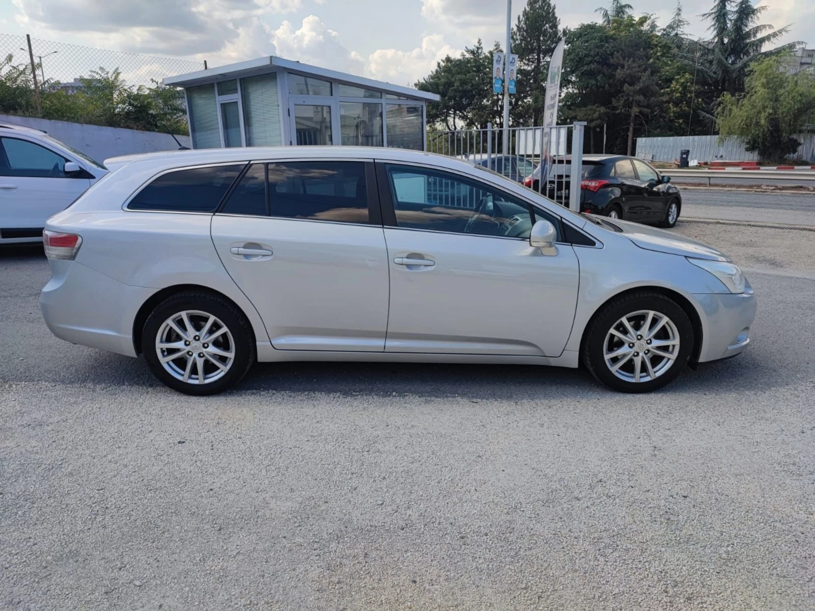 Toyota Avensis 2.0 D4D. NAVI, TOP, ВНОС - изображение 6