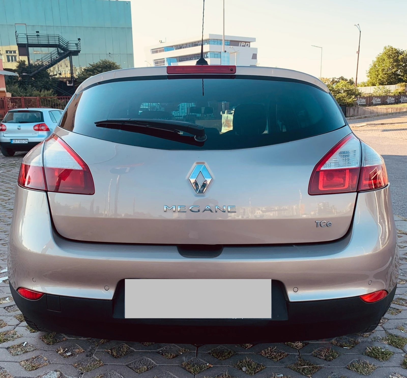 Renault Megane TCe 1.4 131hp - изображение 8