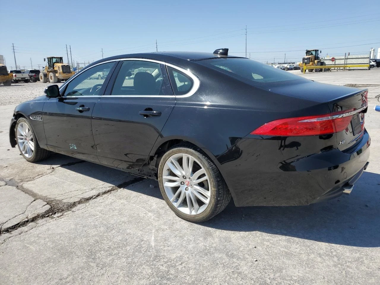 Jaguar Xf 35T PRESTIGE RWD - изображение 2