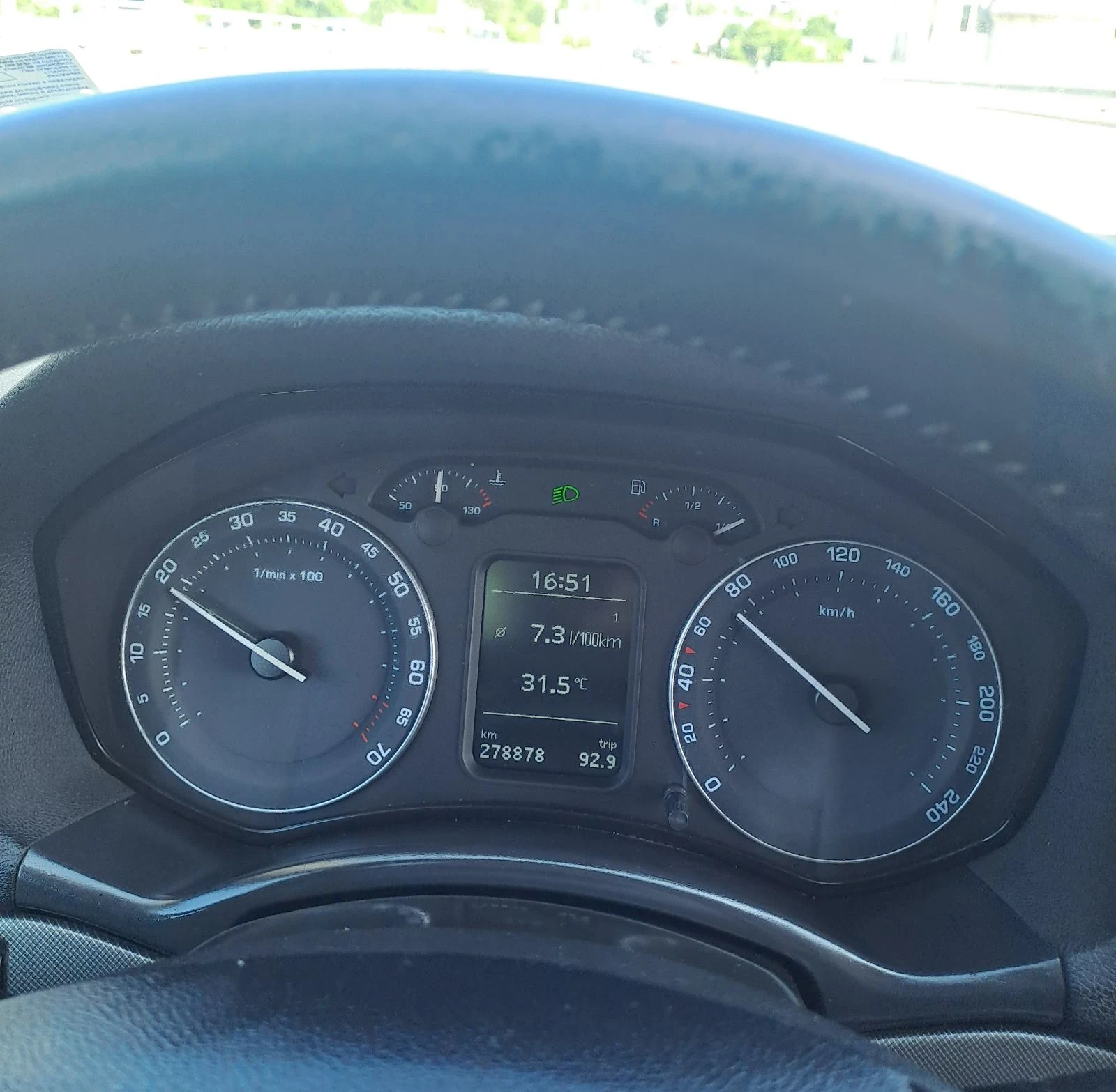 Skoda Octavia 1.8tsi 160k.c - изображение 4