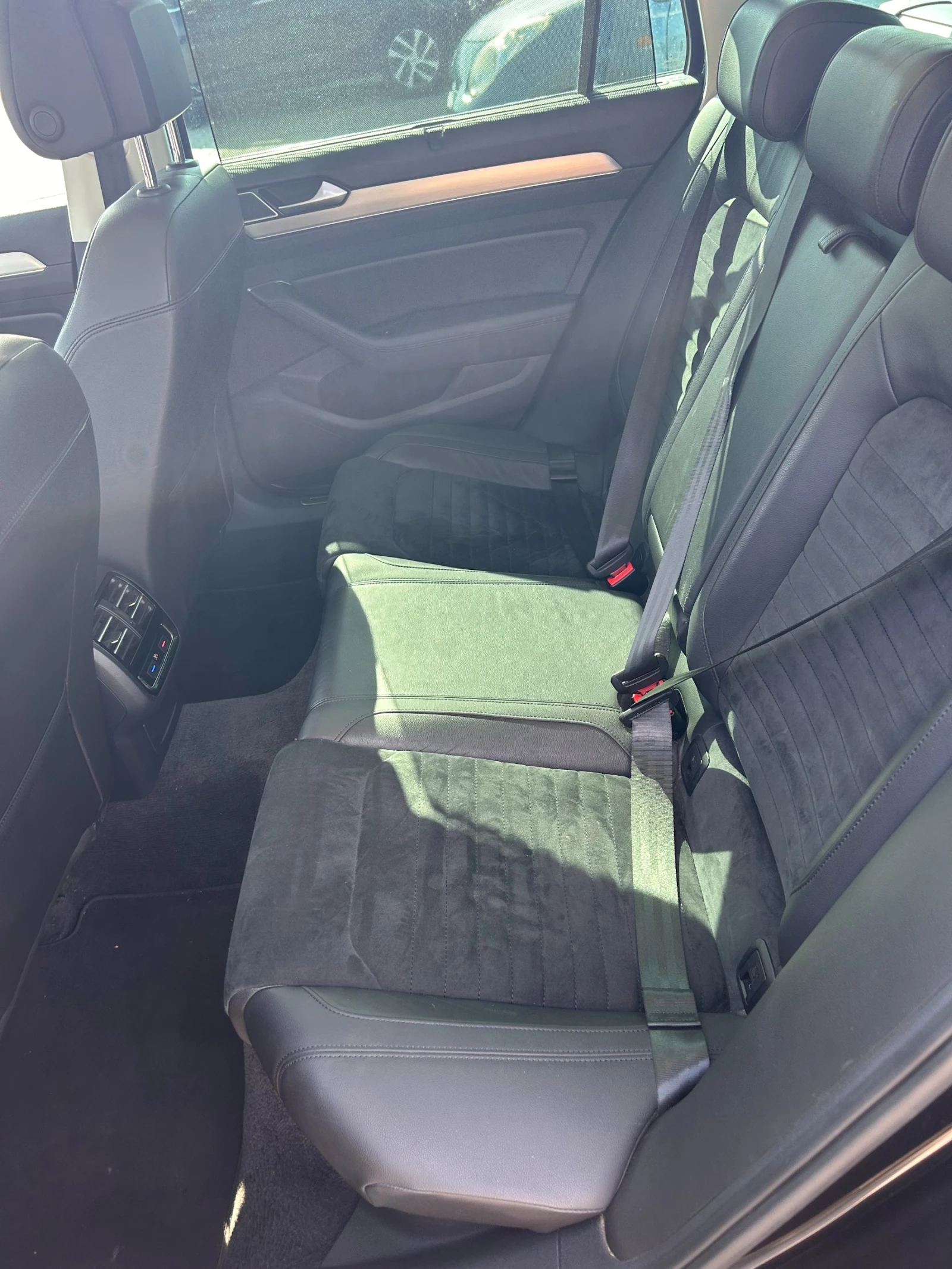 VW Passat 1.6TDI NAVI/KAMERA/PANORAMA/KOJA EURO 6 - изображение 10