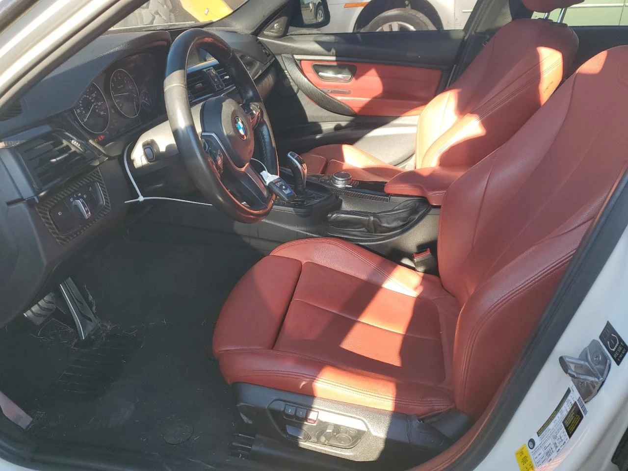 BMW 335 i M Sport / 3.0 Turbo / Harman Kardon /Ел. седалки - изображение 7