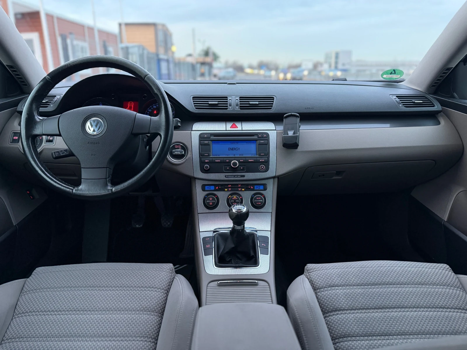 VW Passat 2.0TDI* 140HP* SPORTLINE* 6СК.* XENON* CLIMA* PDC* - изображение 8